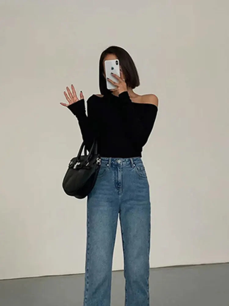 Women’s Skew Collar Off-Shoulder Crop Top