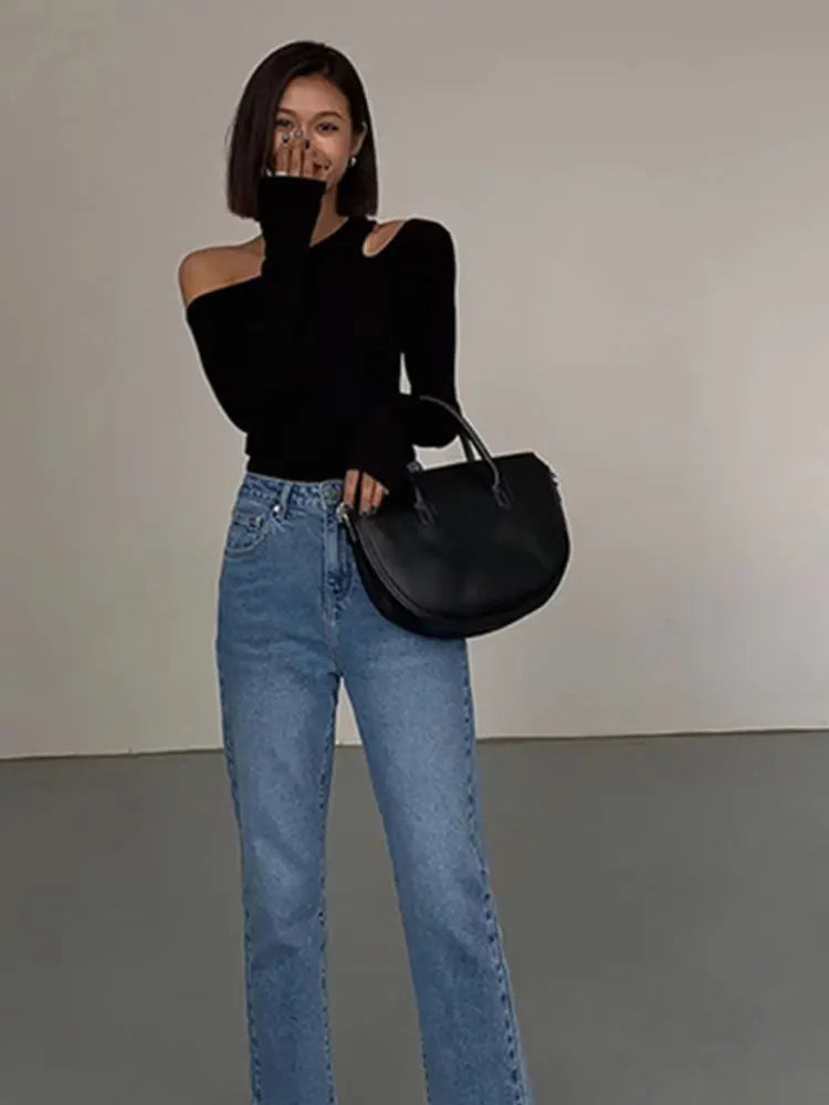 Women’s Skew Collar Off-Shoulder Crop Top